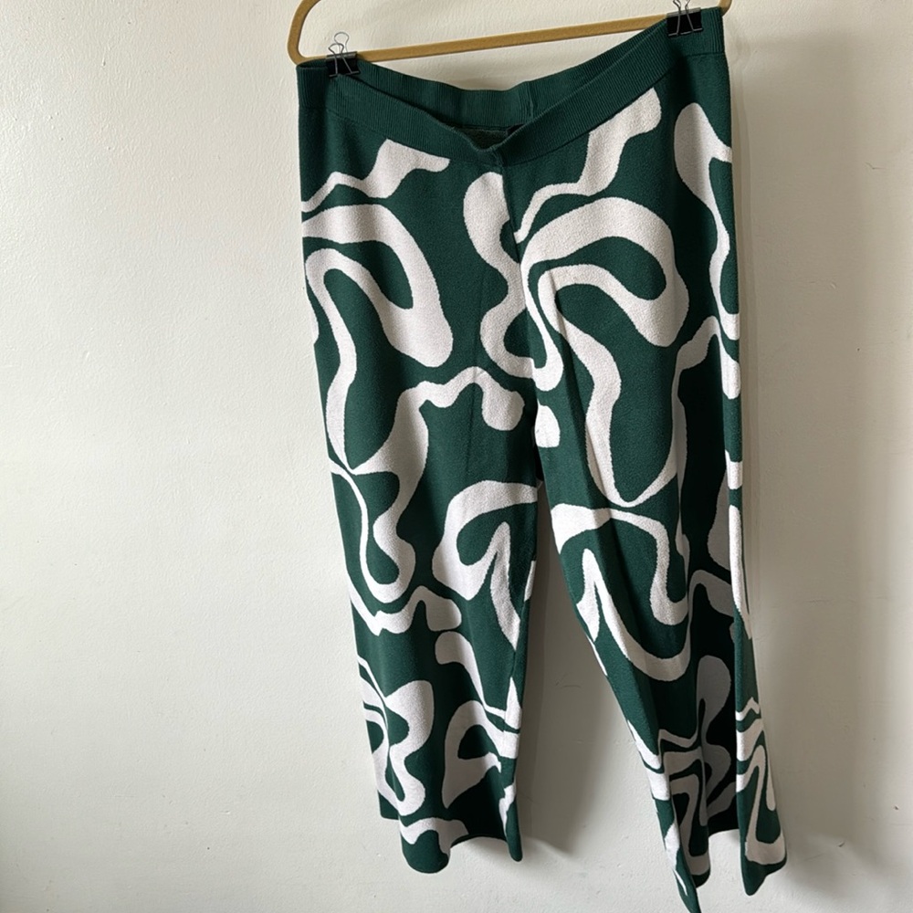 Green casual pants